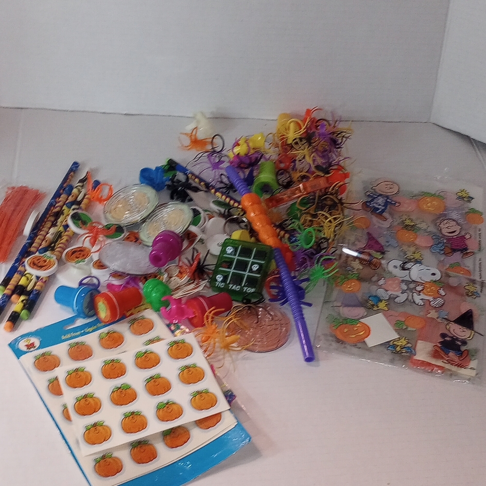 Halloween Party Favor Set